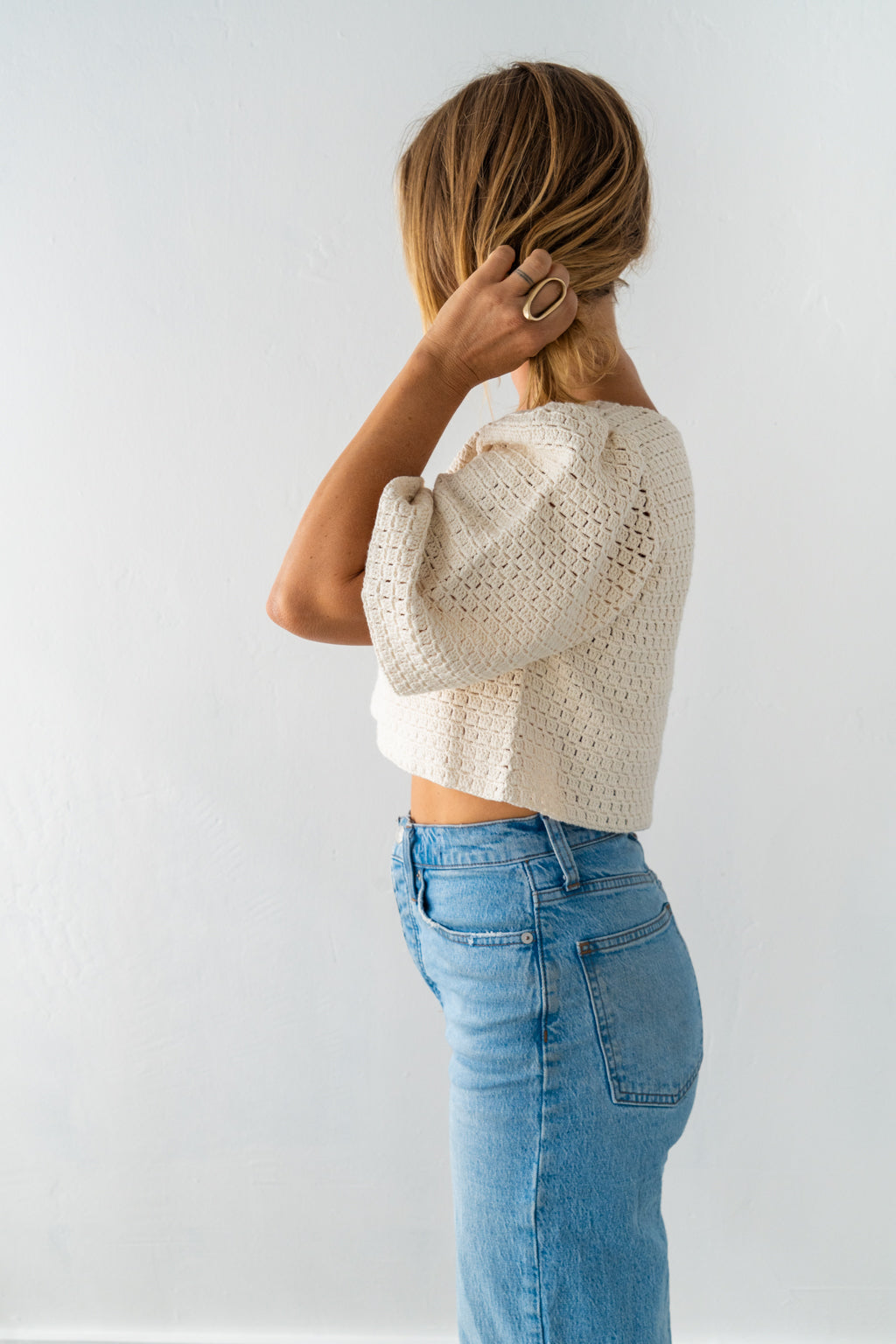 HAND CROCHET BUBBLE SLEEVE TOP
