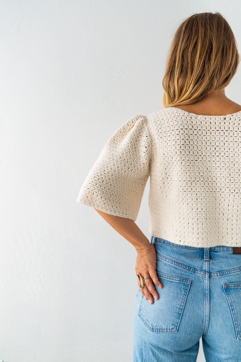 HAND CROCHET BUBBLE SLEEVE TOP